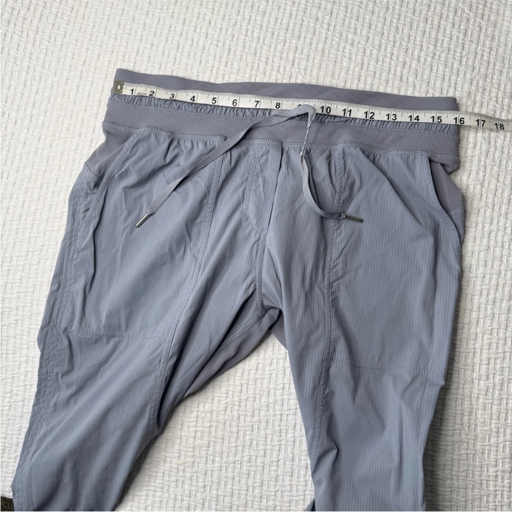 Lululemon Dance Studio Cropped Pants Women's 10 Blue Lightweight Inseam 24” - Picture 10 of 13